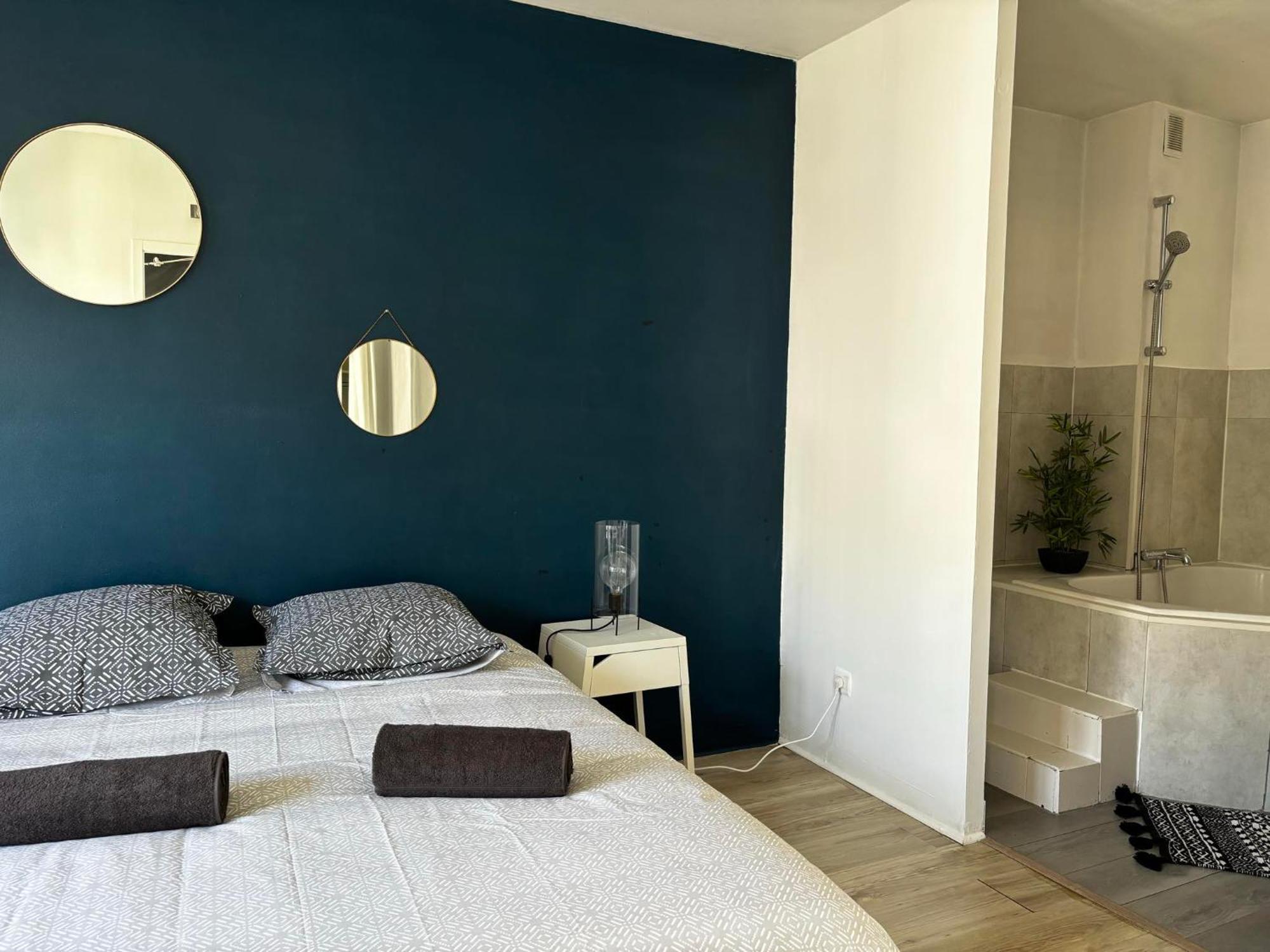 Appartement Hypercentre A 2 Min Du Lac Annecy Exterior photo