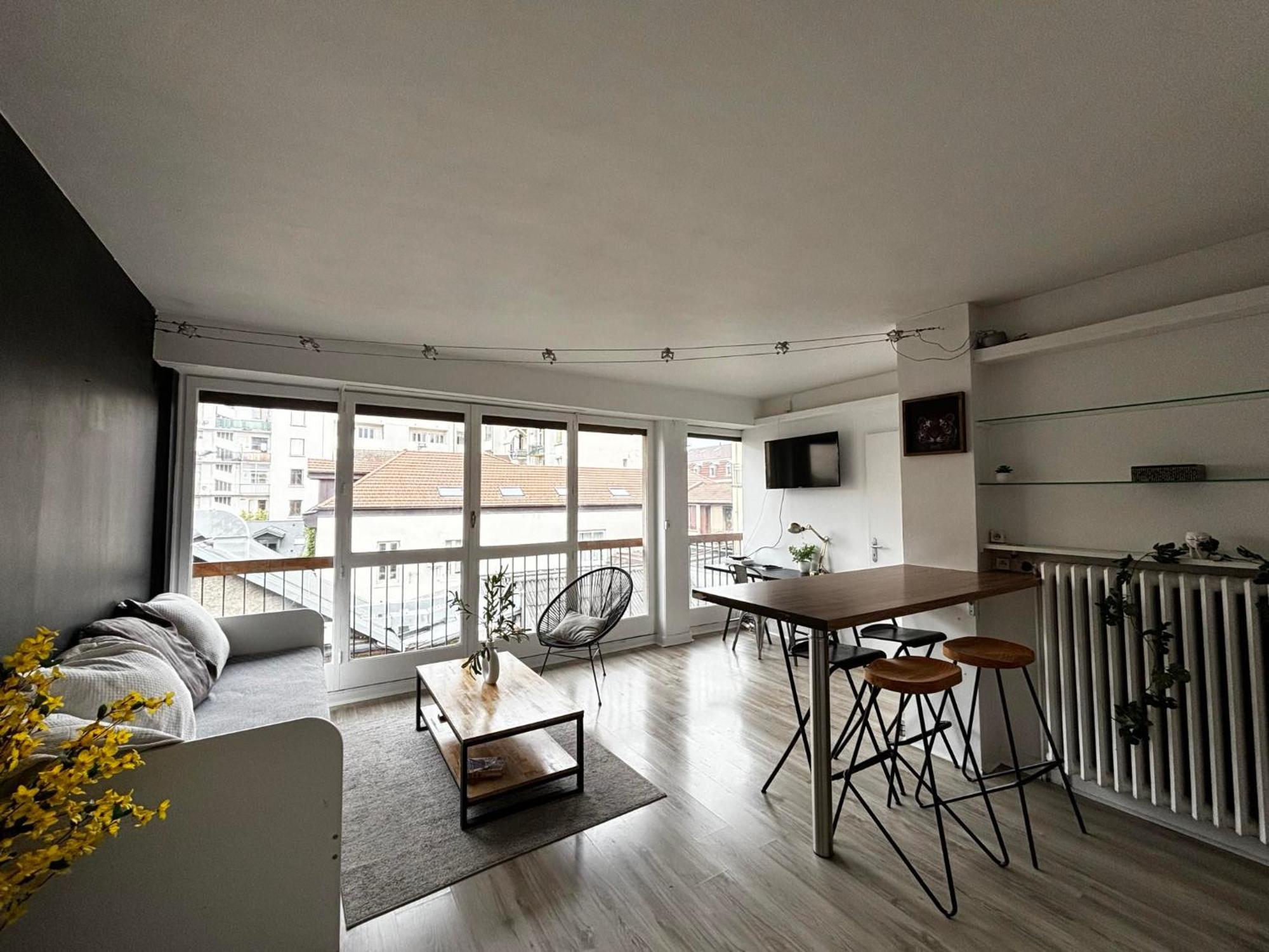 Appartement Hypercentre A 2 Min Du Lac Annecy Exterior photo